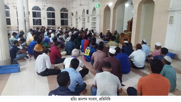 মাইলস্টোনে বিমান দুর্ঘটনায় আহত ও নিহতদের জন্য জাবি শিবিরের দোয়া মাহফিল