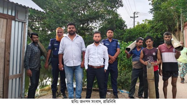 মুরাদনগর ইউসুফনগর বিলে ড্রেজার ও পাইপ অপসারণ