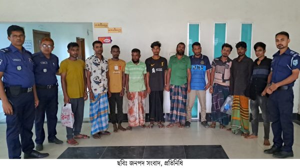 গাইবান্ধার গোবিন্দগঞ্জে পুলিশের অভিযানে ৪ ডাকাত গ্রেফতার